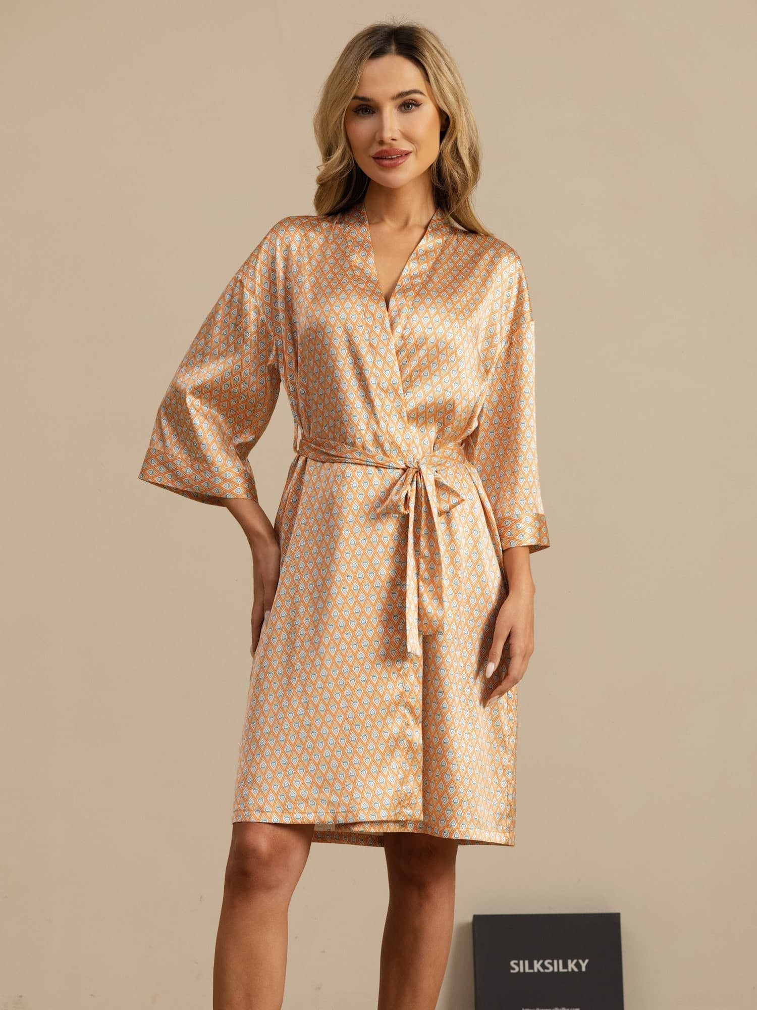 [Yellow Heart Geo] SilkSilky  3/4 Sleeve Women's Robe 001
