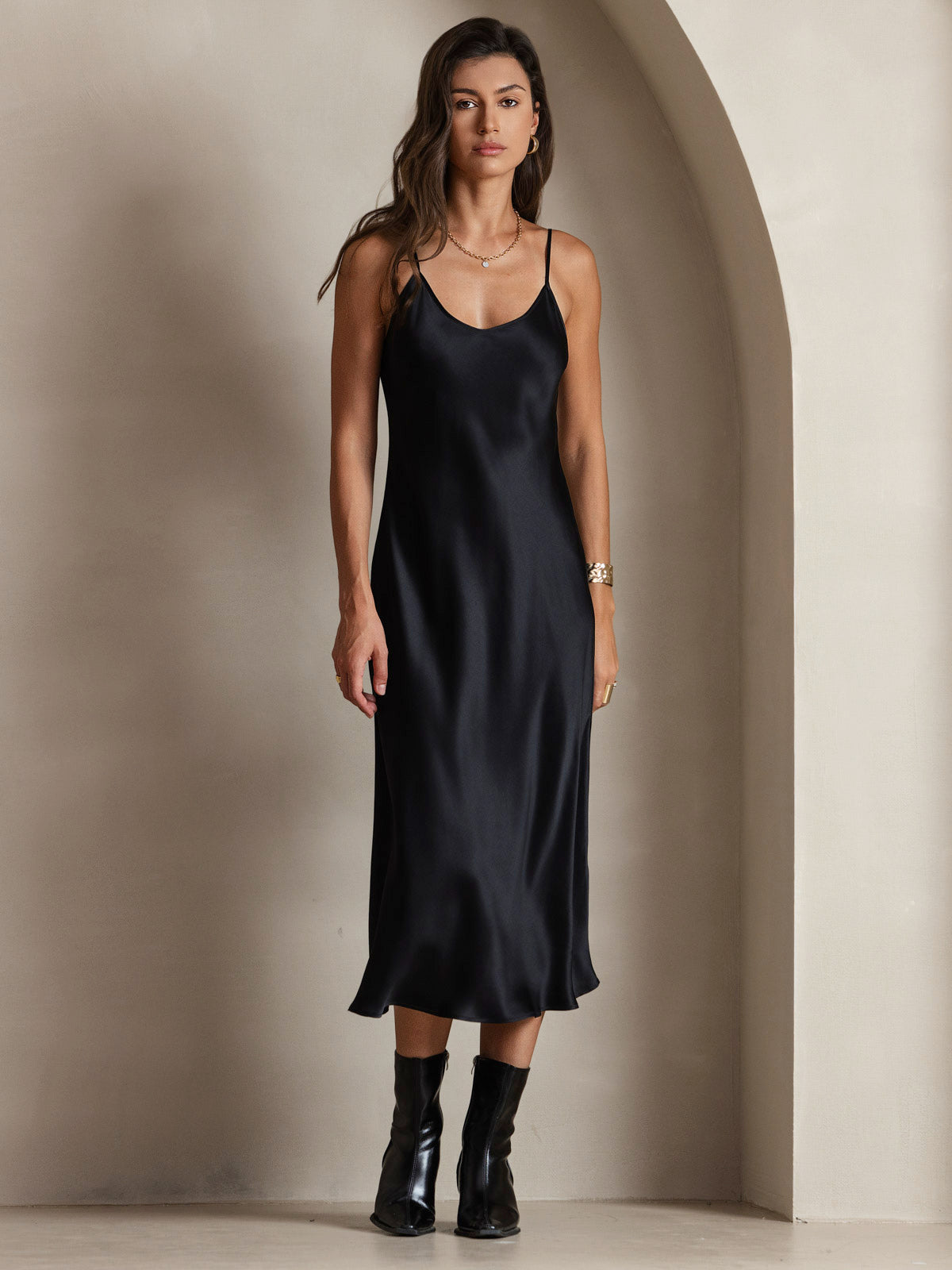 [Black] SilkSilky  Pure Silk Spaghetti Strap V Neck Dress 001