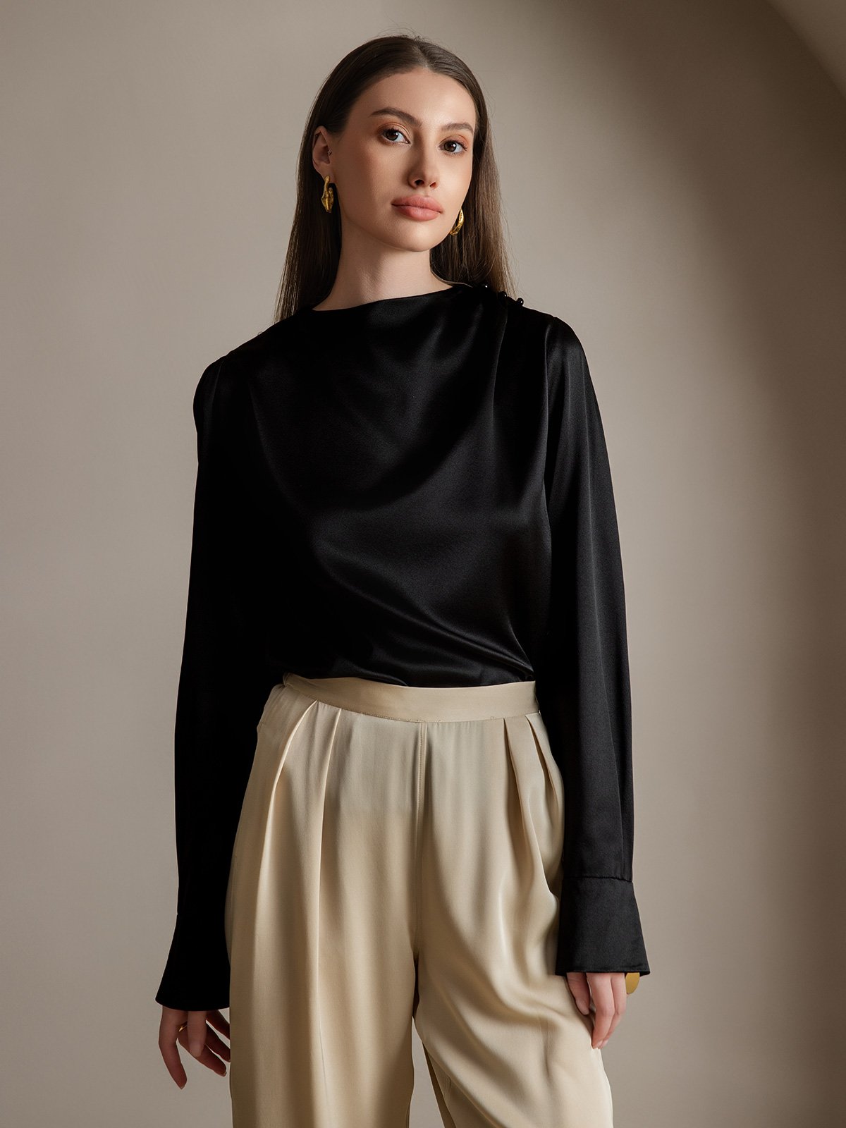 [Black] SilkSilky  Long Sleeve Boat Neck Women's Blouse 001