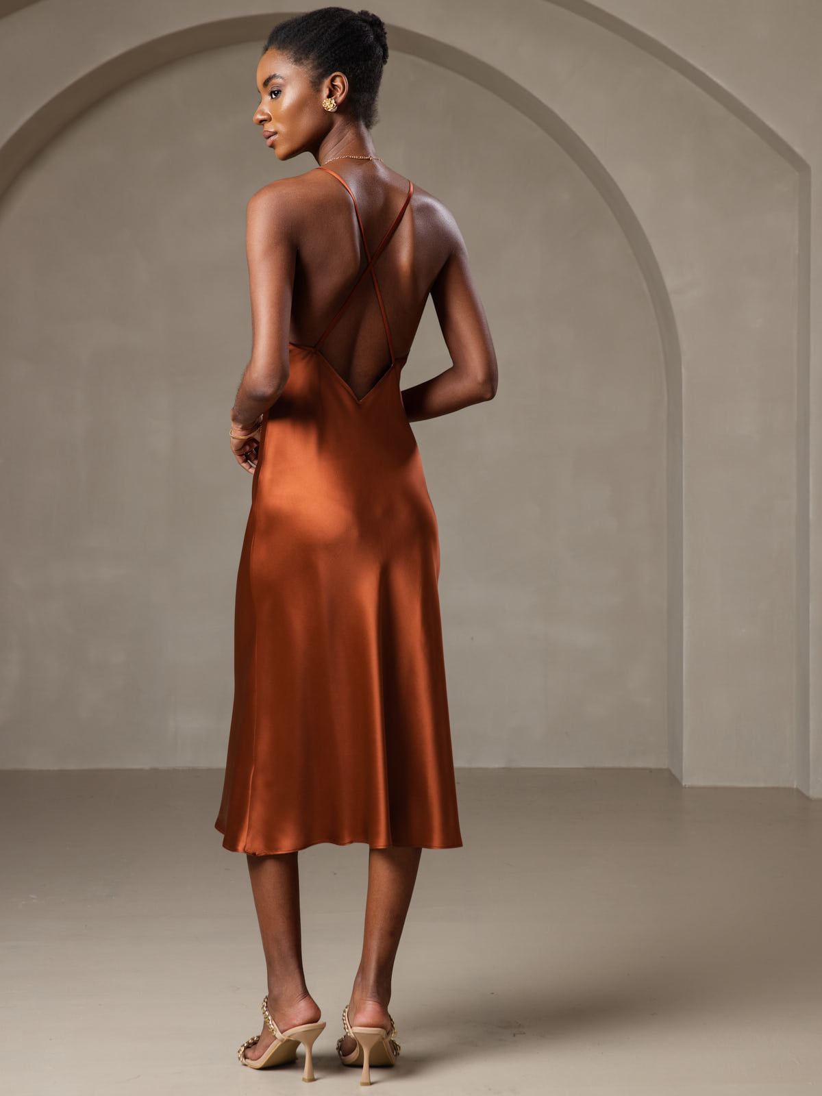 [Caramel] SilkSilky  Spaghetti Strap V Neck Dress 002