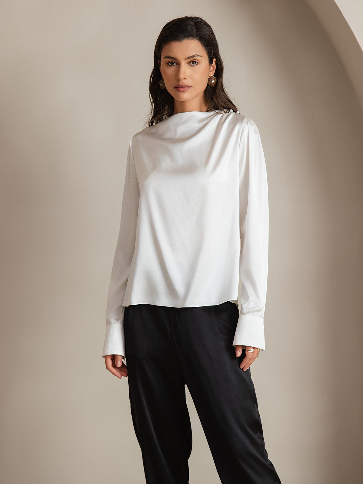[White] SilkSilky  19Momme Long Sleeve Boat Neck Blouse 001